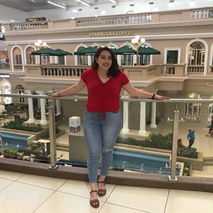 Meet your Posher, Magaly